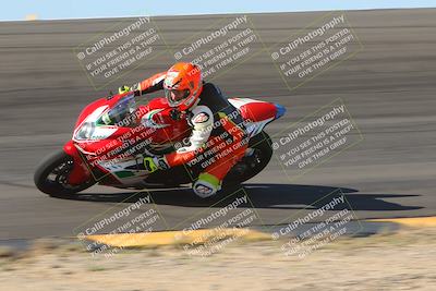 media/Nov-12-2023-SoCal Trackdays (Sun) [[5d1fba4e7d]]/Bowl (930am)/